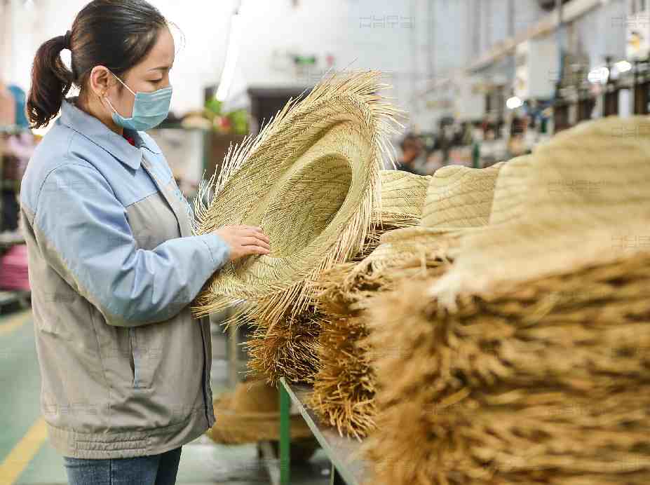 Straw Hats Workshop