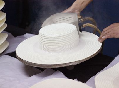 What Should B2B Buyers Look for in a Custom Hat Factory?