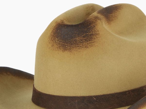 Burned felt hat finish